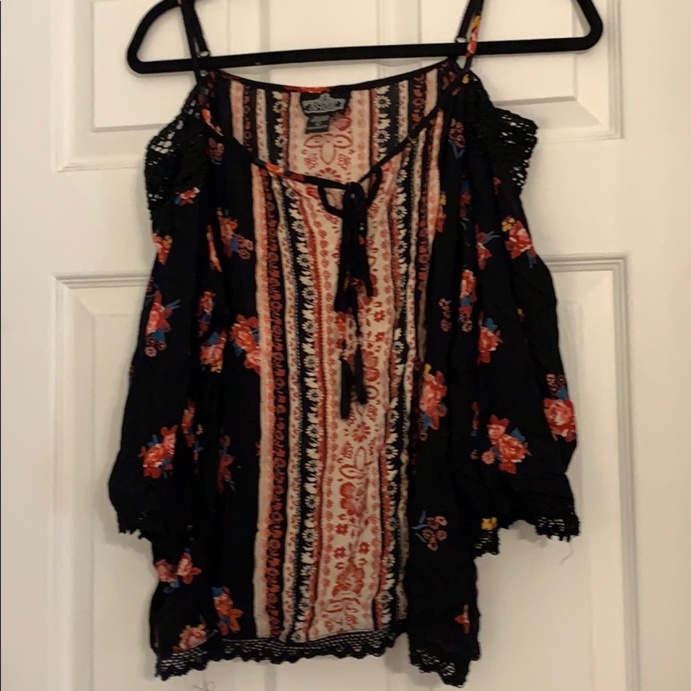 Cold shoulder blouse size large